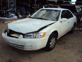 1997 TOYOTA CAMRY, 2.2L AUTO, COLOR WHITE, STK Z15881